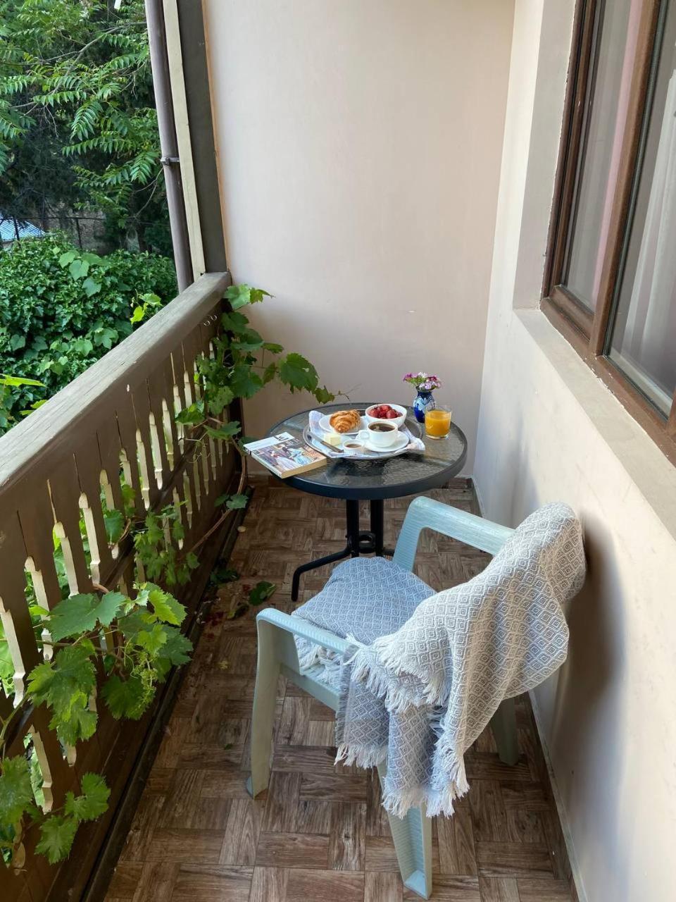 Hotel "Tbilisi Tales" In The Heart Of The Old City Exteriör bild