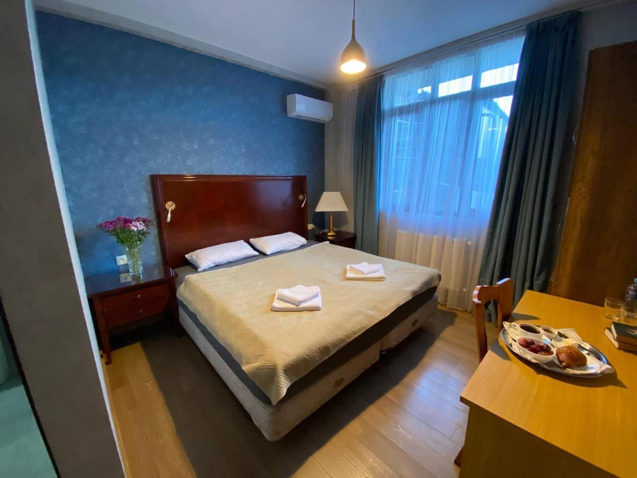 Hotel "Tbilisi Tales" In The Heart Of The Old City Exteriör bild